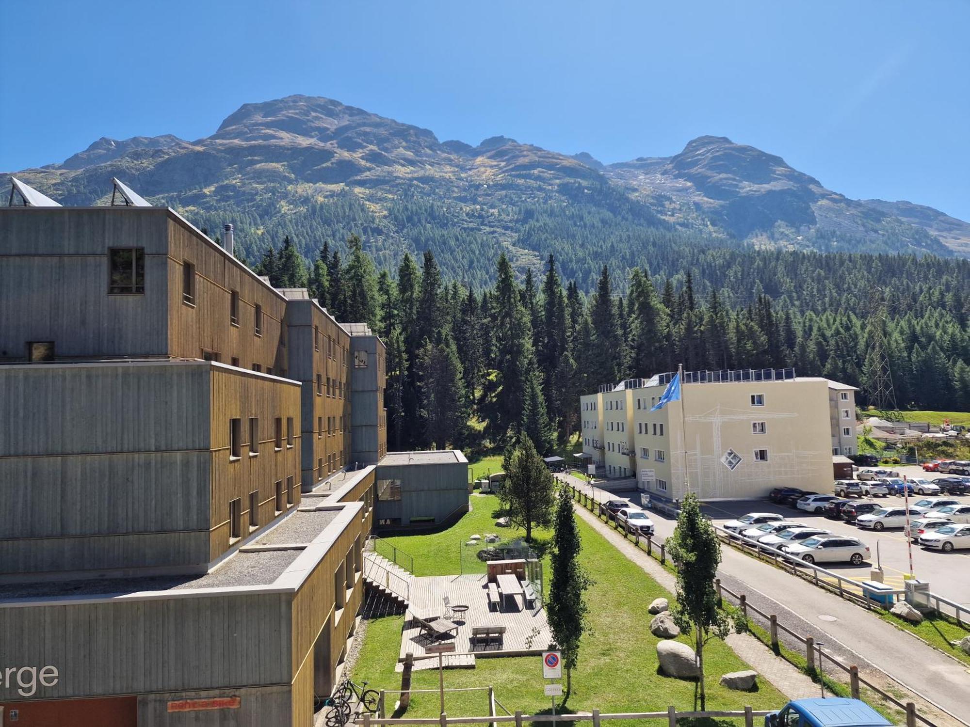 Apartments Flora - Sunflower St. Moritz Luaran gambar